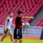 Aston Villa Gelar Official Trening di GBK Jelang Hadapi Indonesia All Star