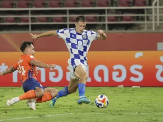 Comeback Gila Persib Bandung! Sempat Tertinggal dari Port FC, Maung Bandung Mengamuk dan Menang 3-1